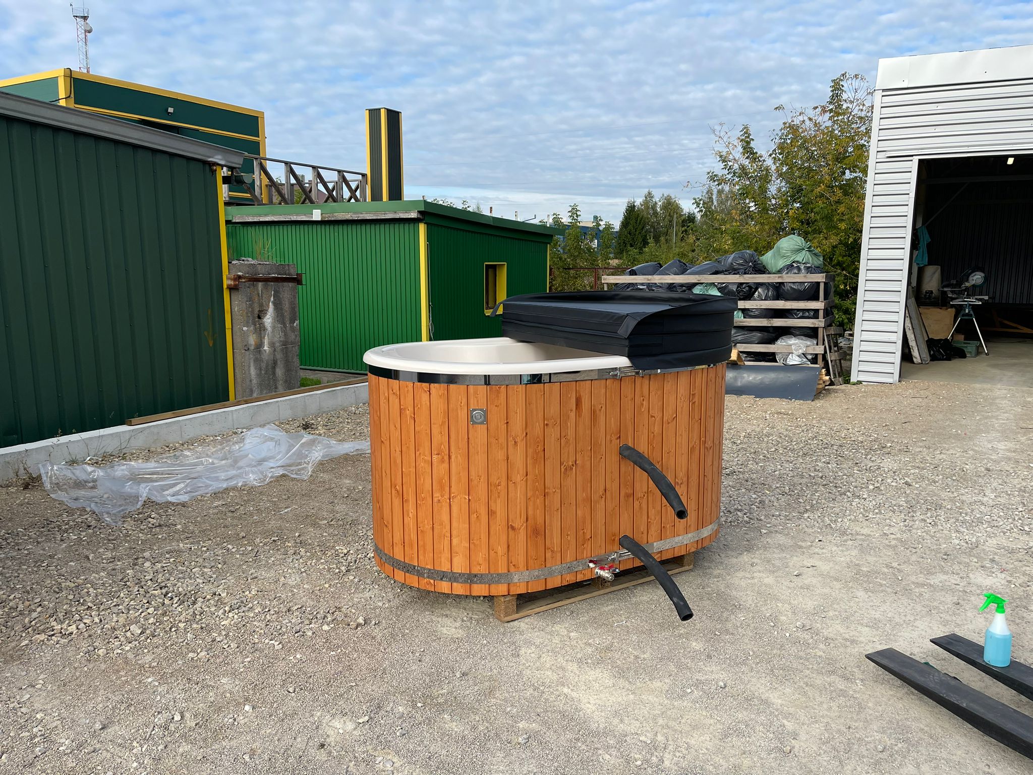 Proiect ciubăr, hot tub sau saună instalat de BSH Prodsalt — 45